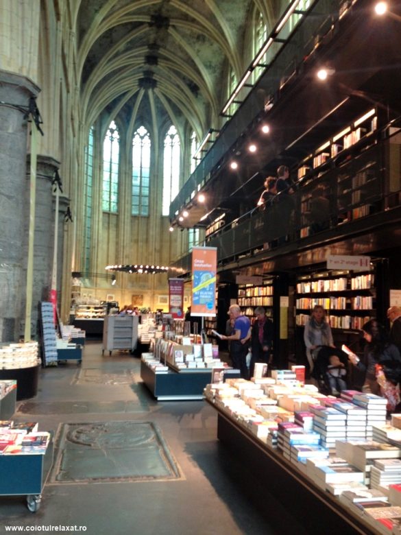 La pas prin Maastricht: librăria dintr-o fostă biserică dominicană