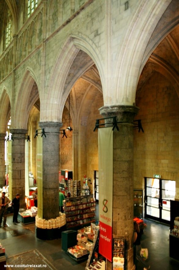 La pas prin Maastricht: librăria dintr-o fostă biserică dominicană